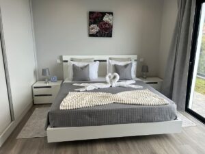 villa diogo-madeira-bedroom3